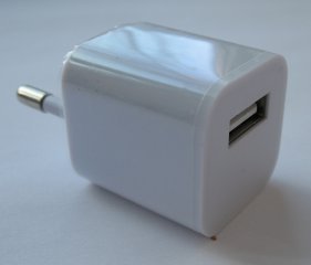Сетевое зарядное устройство с 1 USB Port 1A